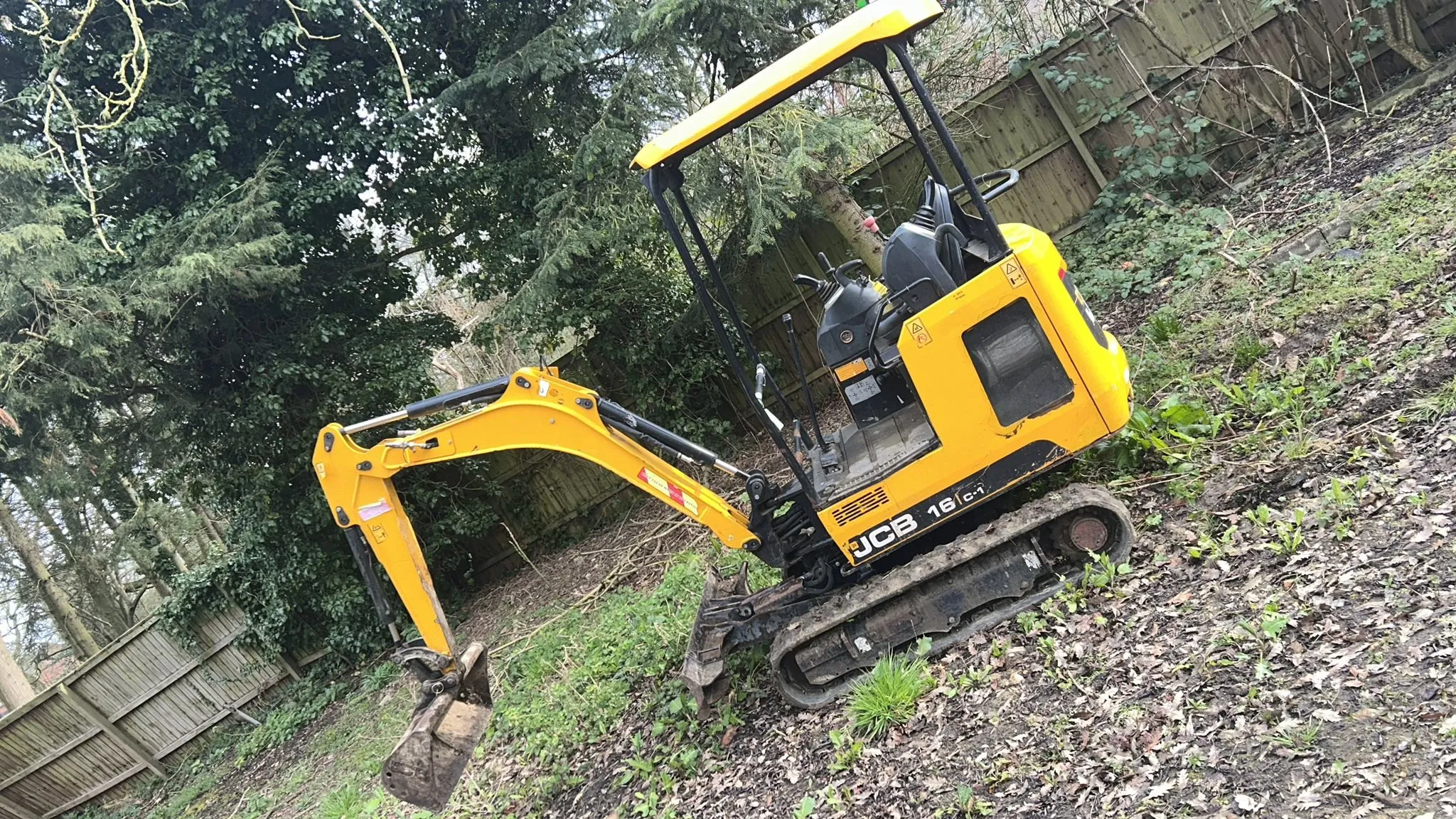 JCB 1.6C-1 Mini Excavator — photo 3 of 3